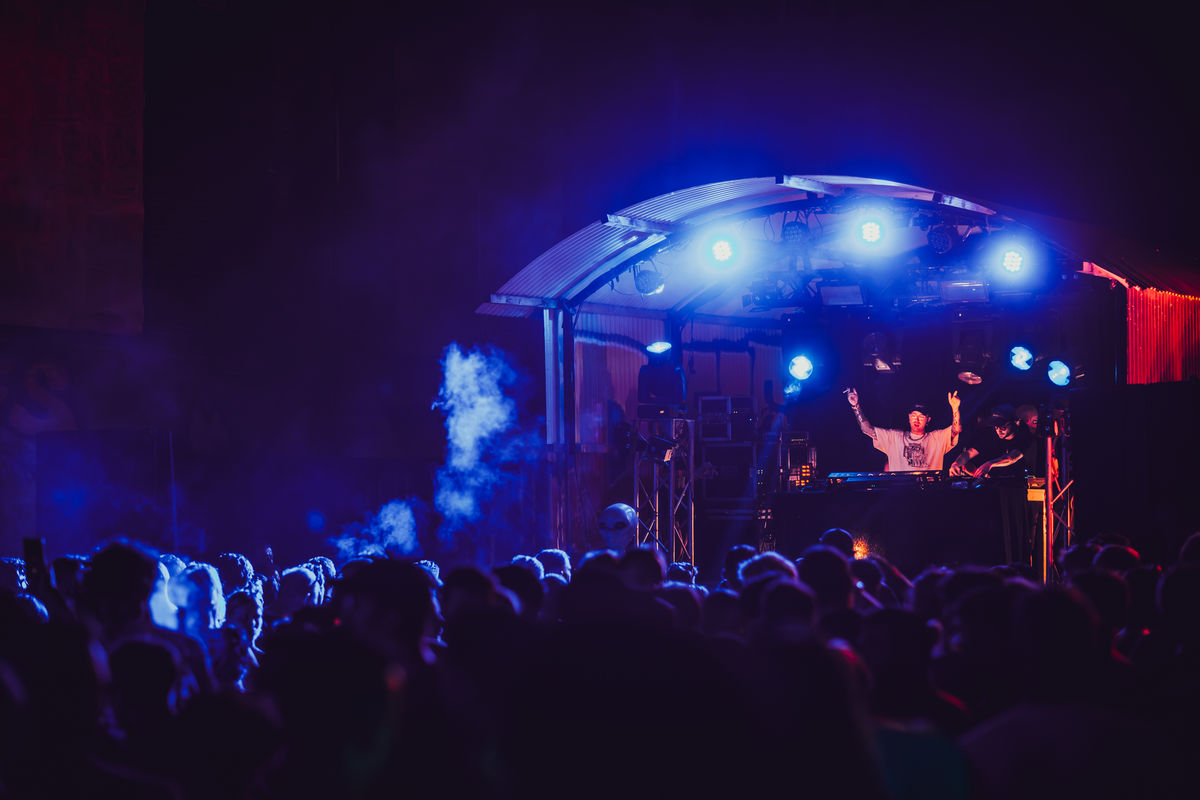 Loading... just a sec